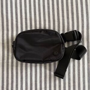 NWOT Lole Jamie Belt Bag